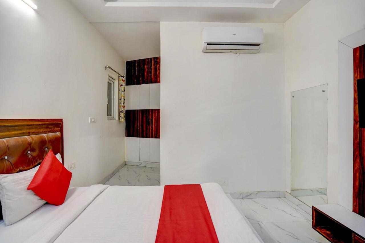 Oyo 78981 The Diamond Nest โนอิดา ภายนอก รูปภาพ
